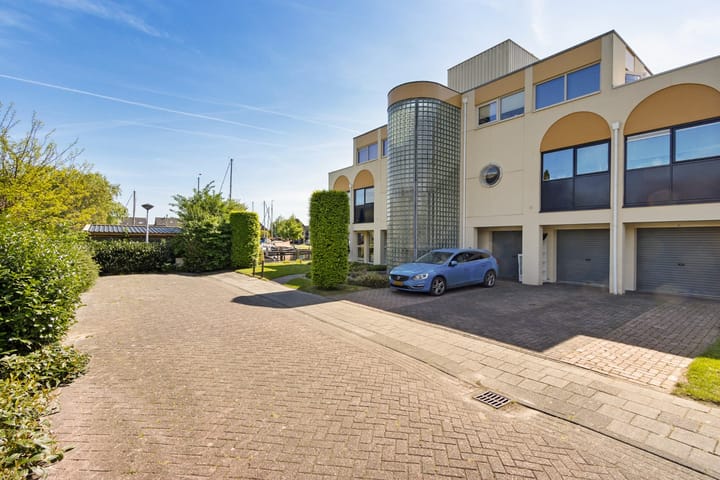 Photo 3 of Koevordermeerstraat 9