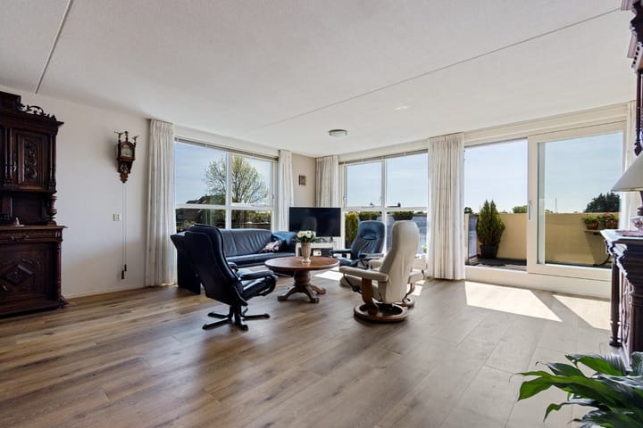 Photo 6 of Koevordermeerstraat 9