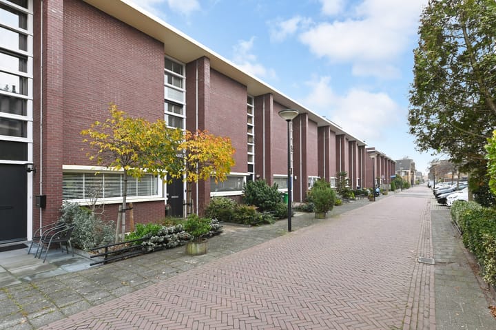 Photo 8 of Berlijnstraat 4