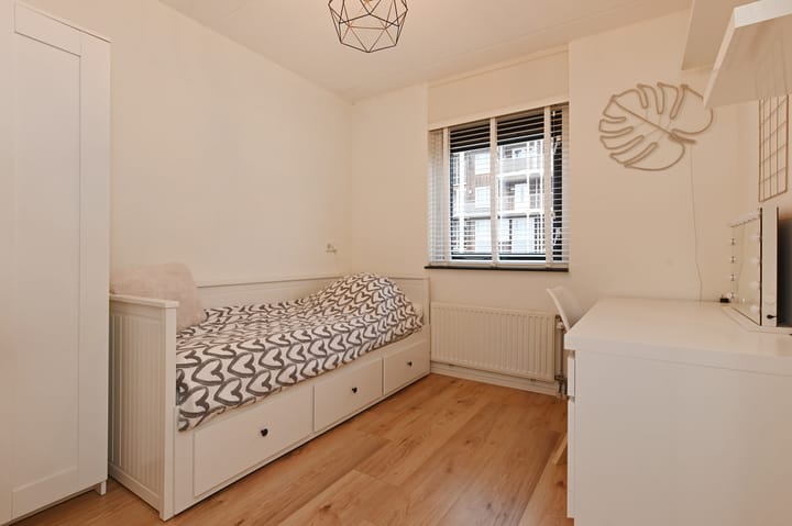 Photo 35 of Berlijnstraat 4