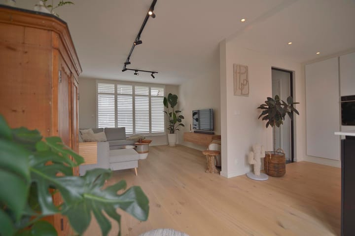 Foto 10 van Bernadettelaan 29