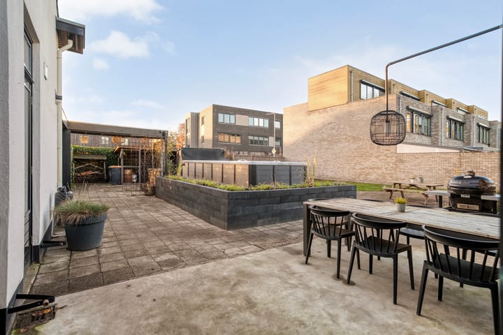 Foto 110 van Gramsbergerweg 14