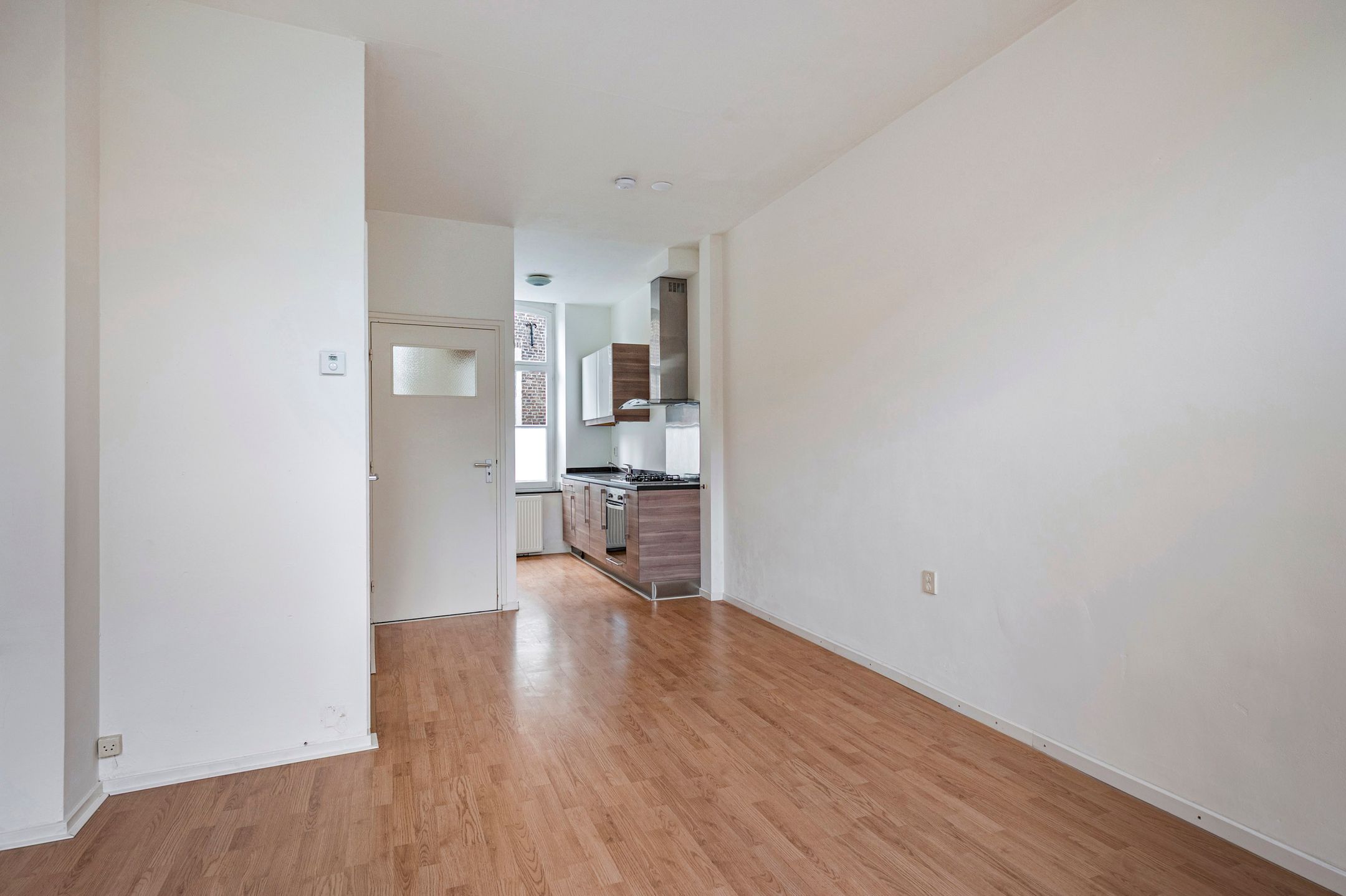 Foto 15 van Helstraat 45