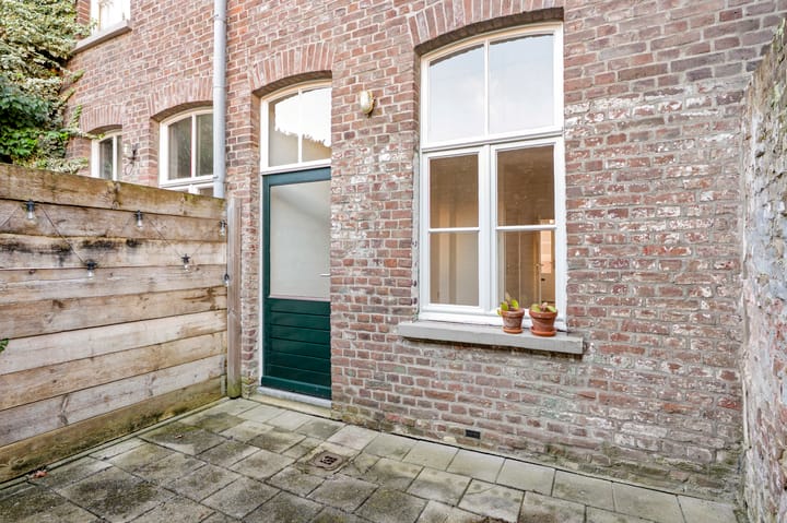 Photo 20 of Helstraat 45