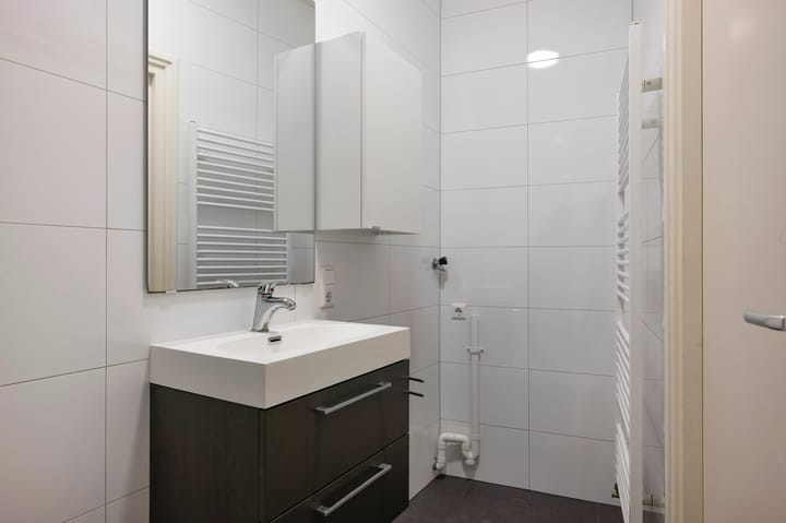 Photo 28 of Helstraat 45