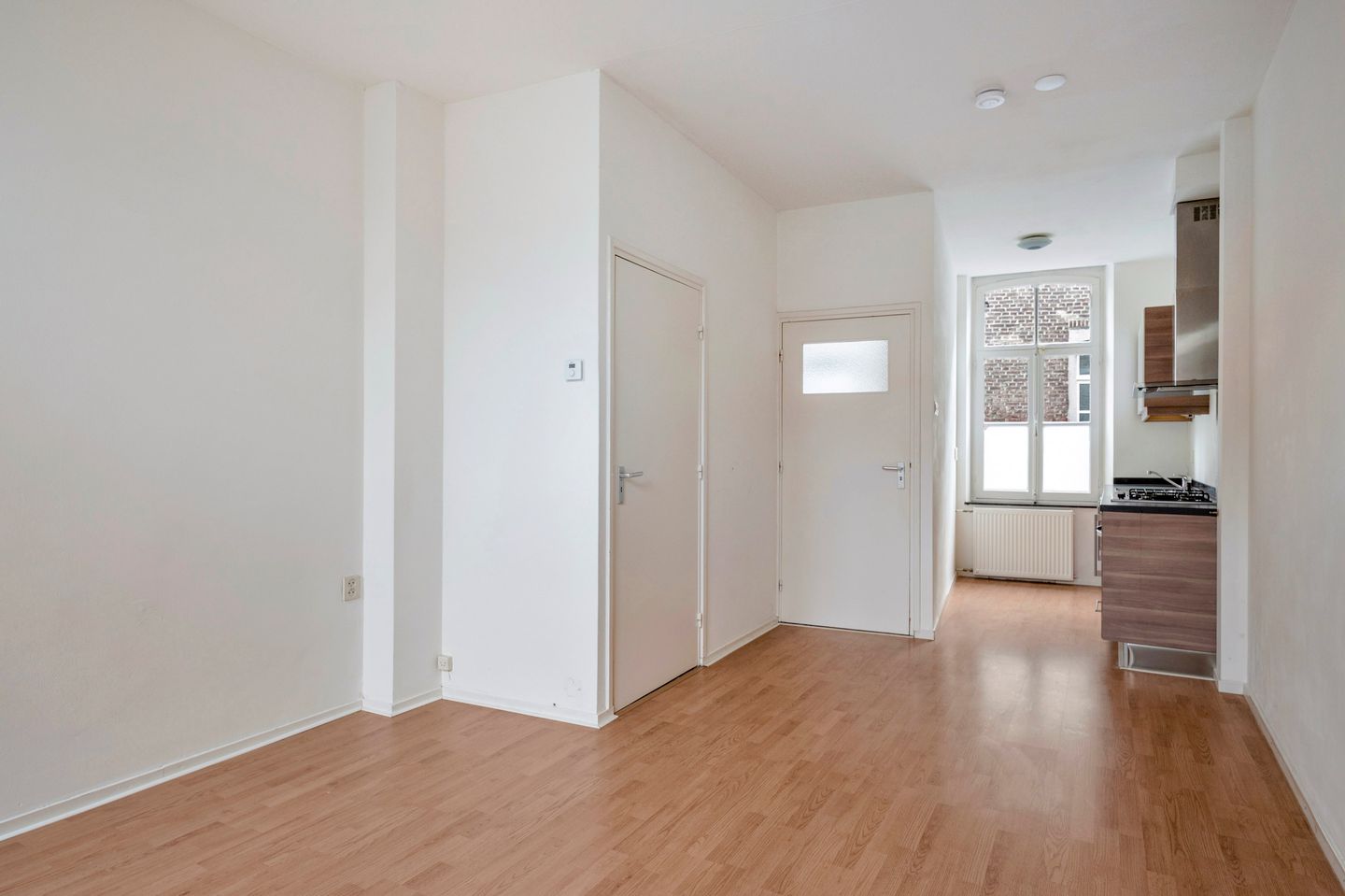 Foto 14 van Helstraat 45