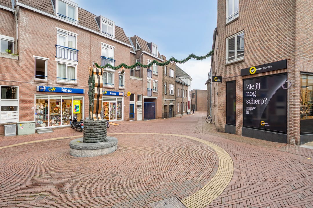 Foto 11 van Helstraat 45