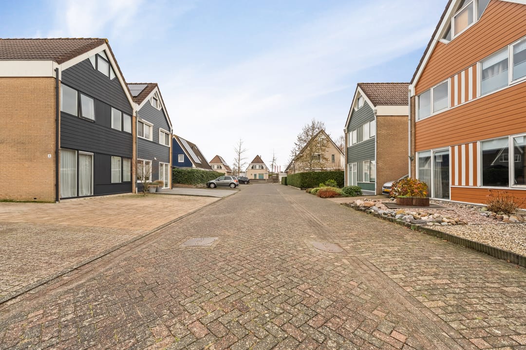 Foto 56 van De Helm 8