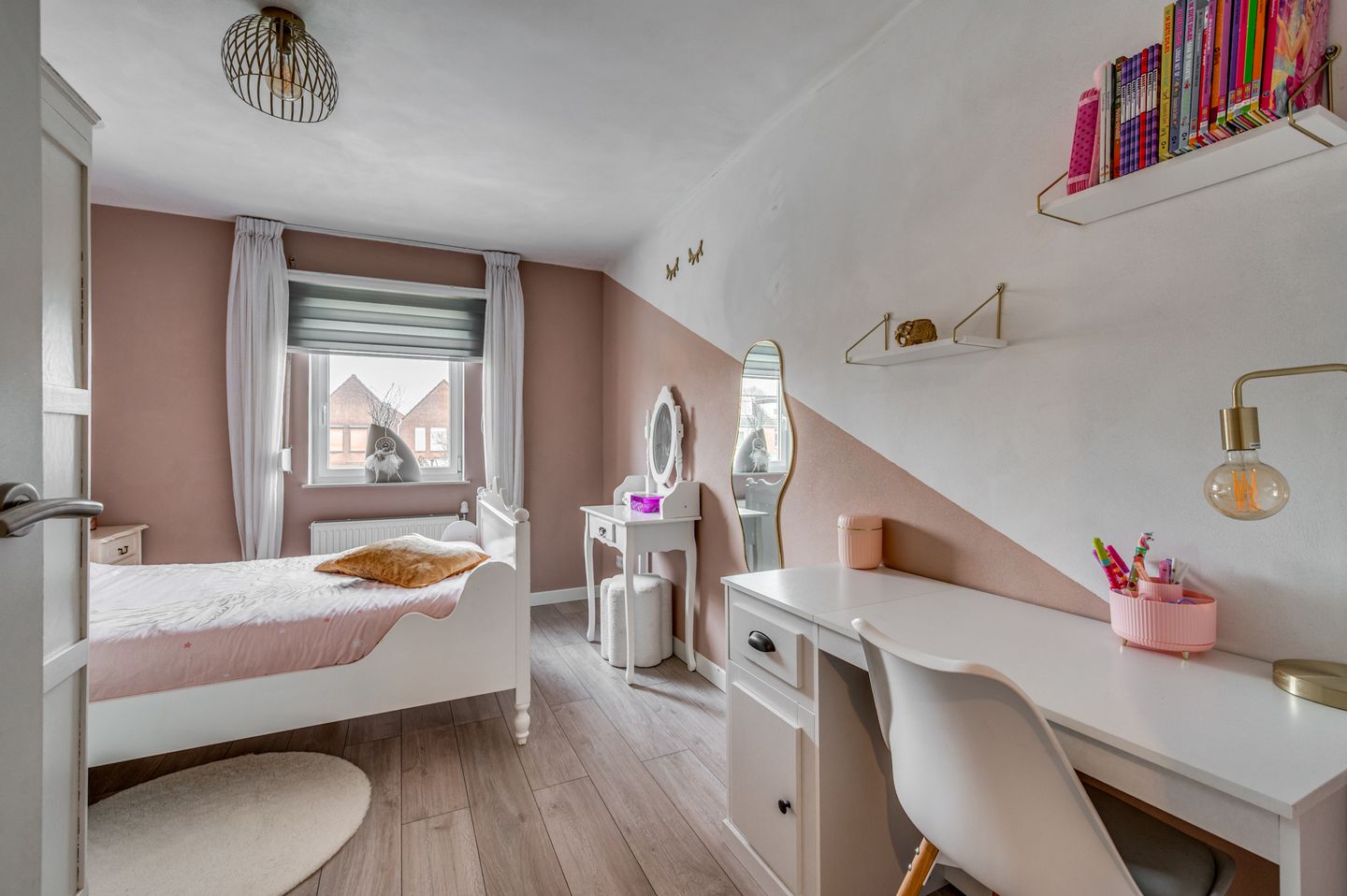 Photo 25 of Wilhelminastraat 25