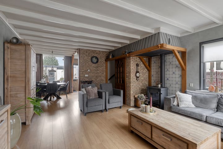 Photo 6 of Oldenbarnevelderweg 40