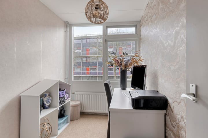 Photo 17 of Oldenbarnevelderweg 40