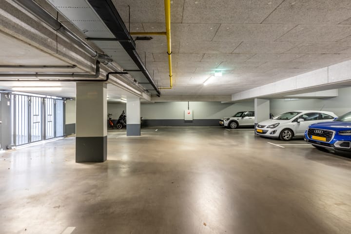 Foto 24 van Stationsplein 40