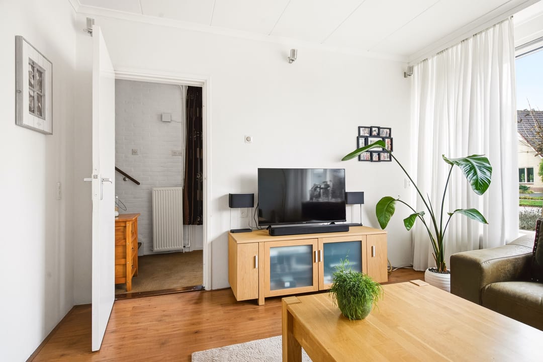 Photo 16 of Vogelenzangstraat 10