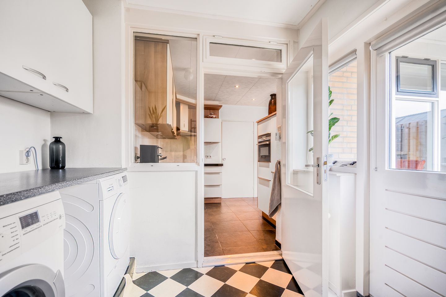 Photo 25 of Vogelenzangstraat 10