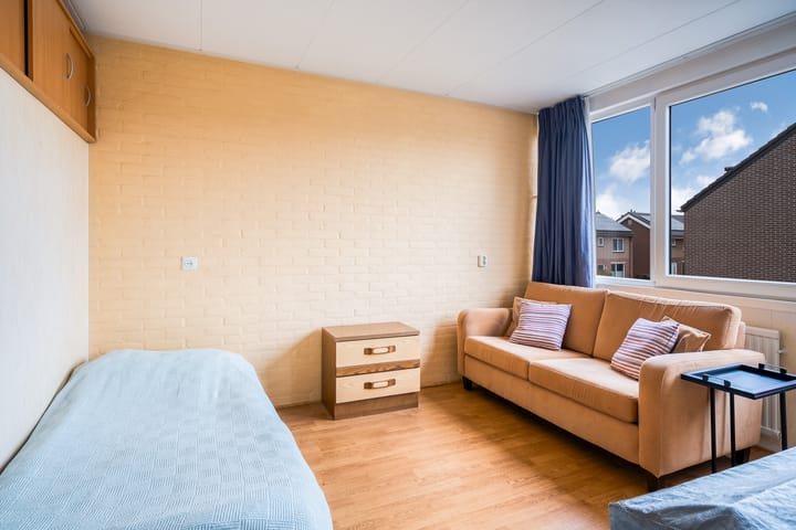 Foto 30 van Vogelenzangstraat 10