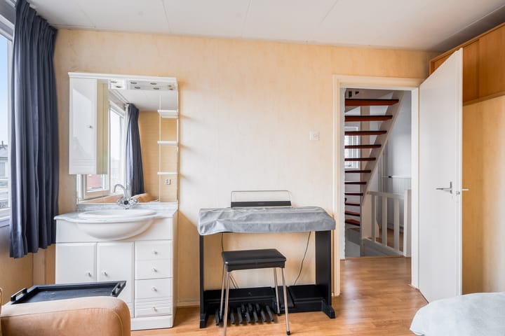 Foto 31 van Vogelenzangstraat 10