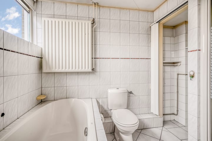 Foto 36 van Vogelenzangstraat 10