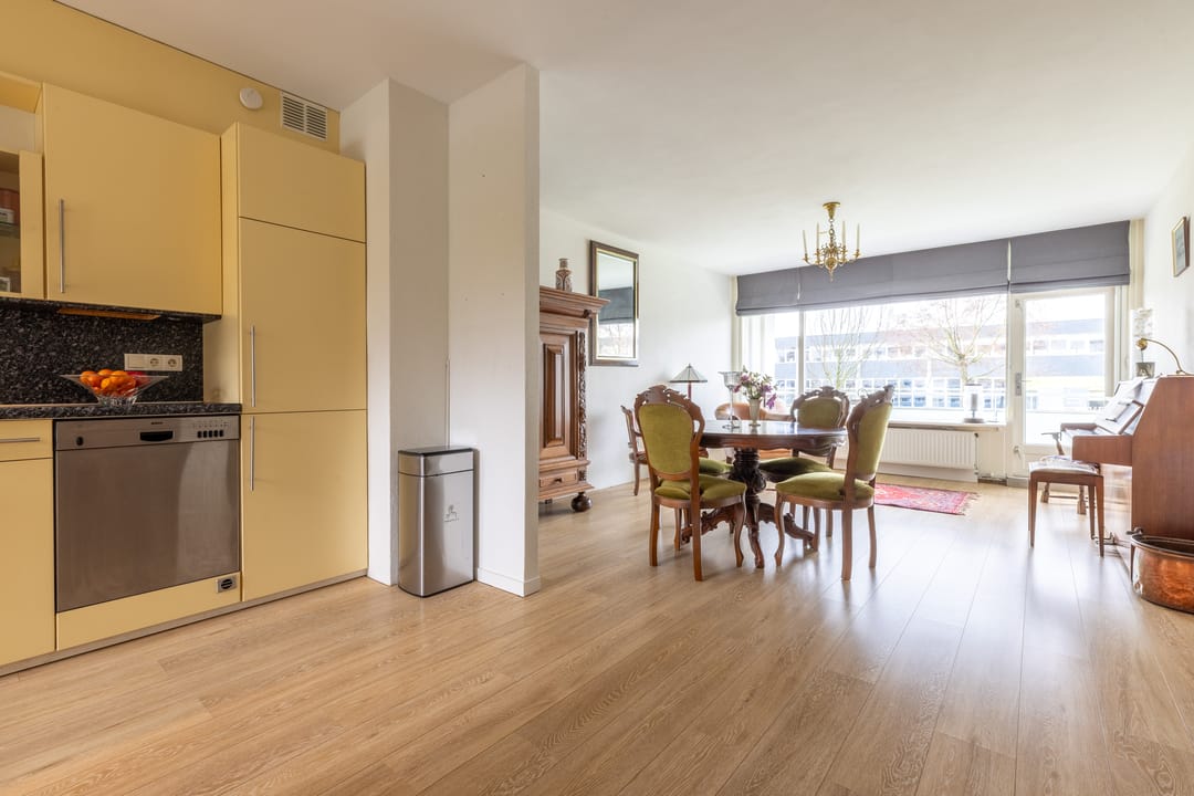 Photo 8 of Sinnigvelderstraat 427