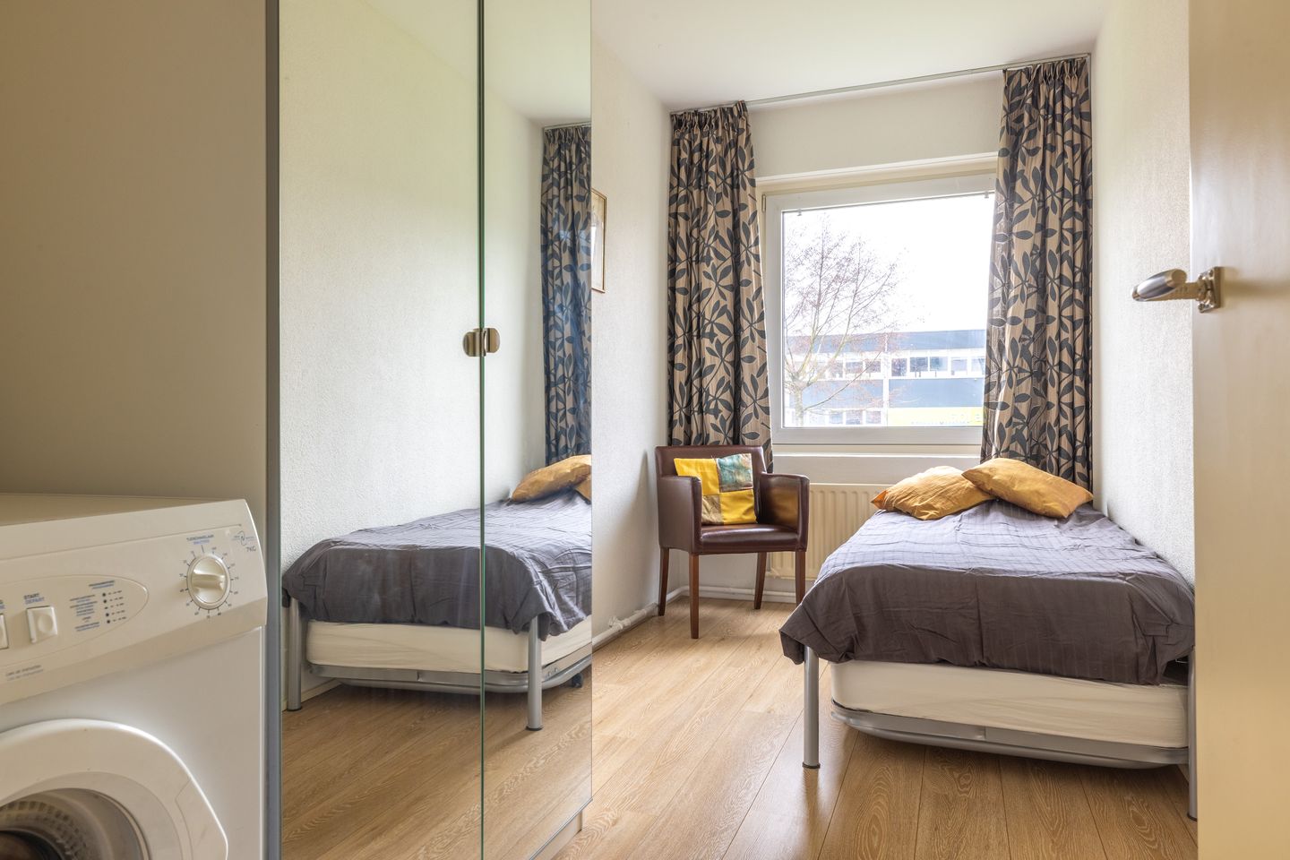 Photo 14 of Sinnigvelderstraat 427