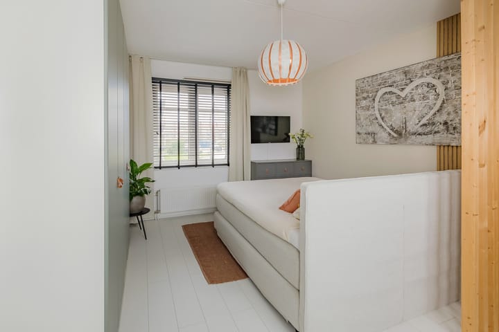 Photo 24 of S.P. Kuijperplantsoen 104