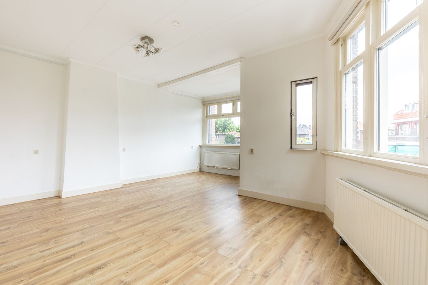 Foto 19 van Bergpolderplein 4