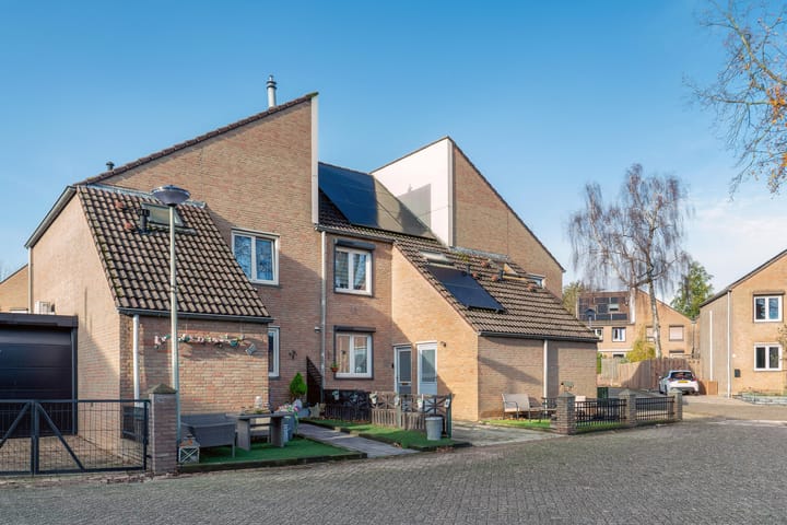 Photo 2 of Jekerstraat 23