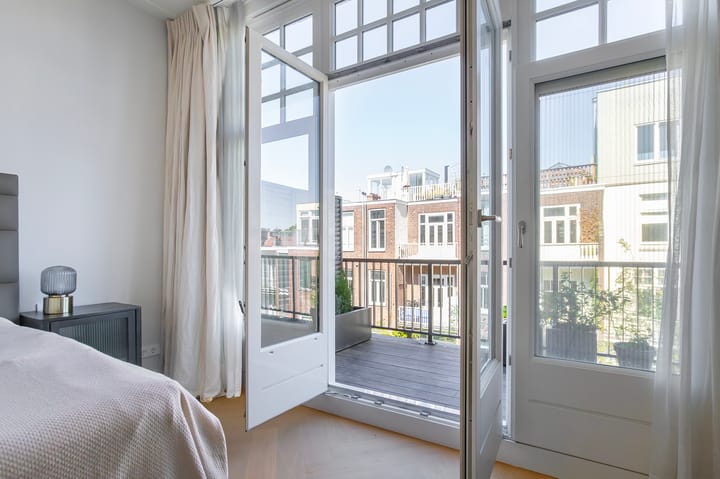 Foto 25 van Valeriusstraat 152-2