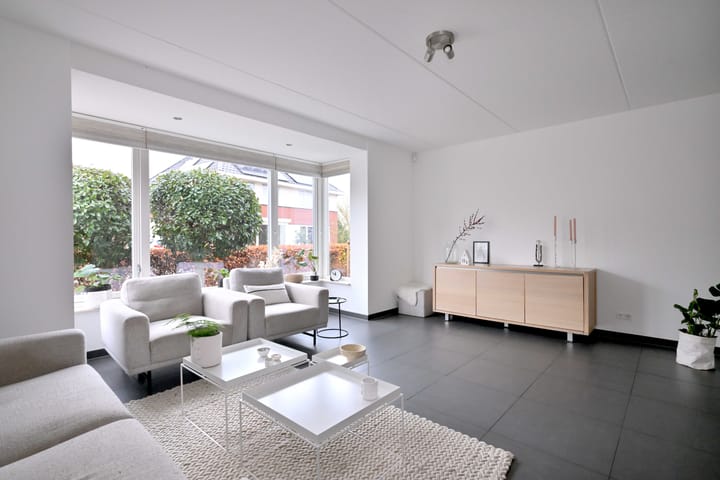 Photo 2 of Kuilovenstraat 12