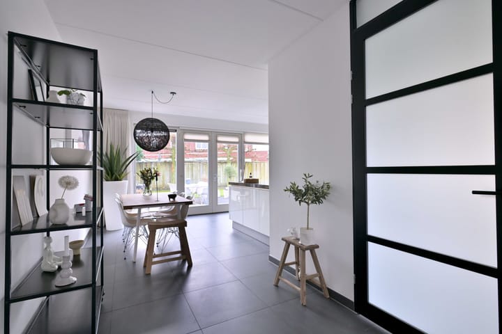 Photo 10 of Kuilovenstraat 12