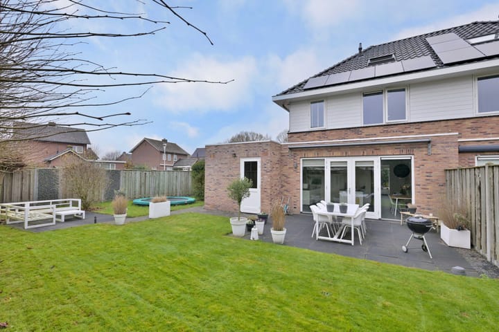 Photo 40 of Kuilovenstraat 12