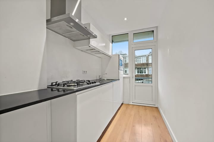 Foto 15 van Van Musschenbroekstraat 63