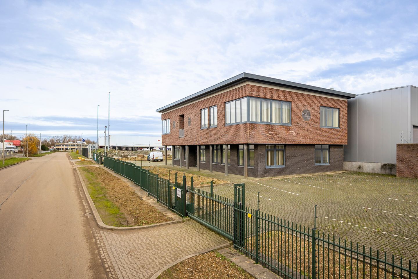 Bekijk foto 4 van Oude Roderweg 27