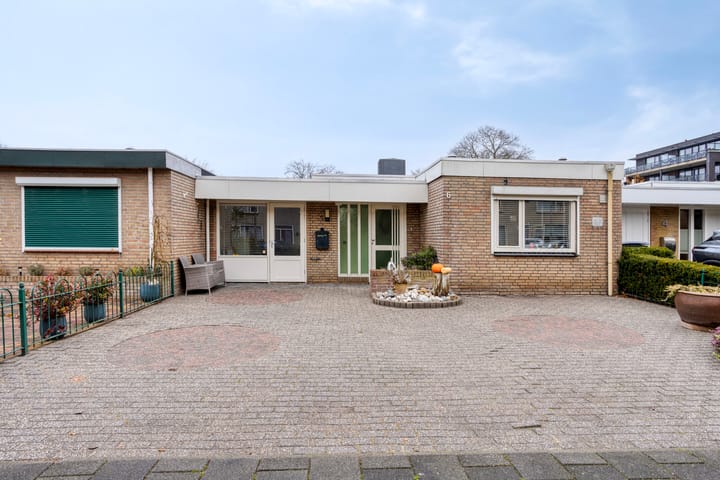 Photo 4 of Van Vurenstraat 6