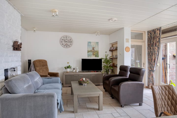 Photo 9 of Van Vurenstraat 6