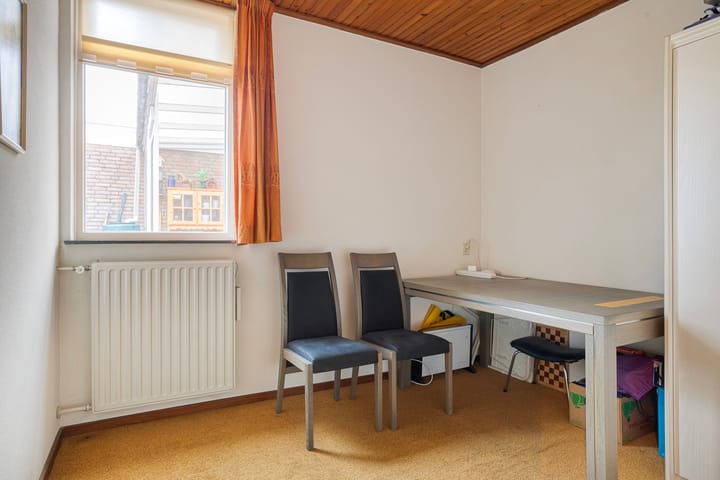 Photo 15 of Van Vurenstraat 6