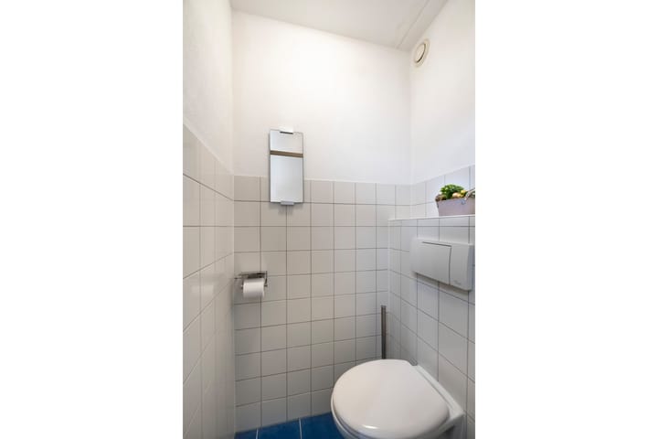 Photo 14 of Teenschillerlaan 32