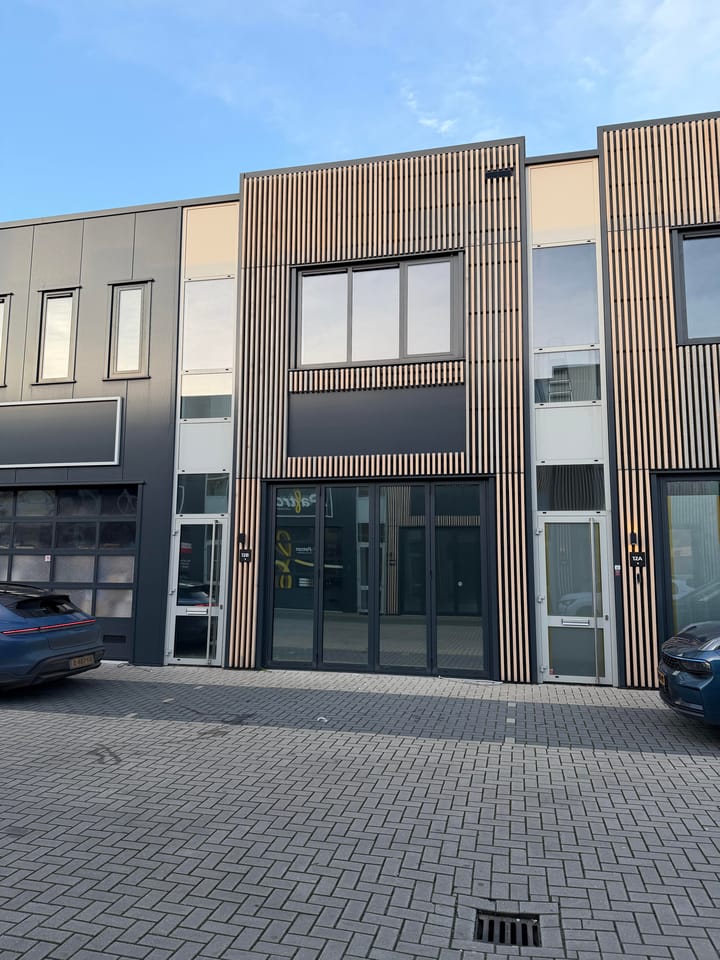 Bolstoen 12-B, Amsterdam