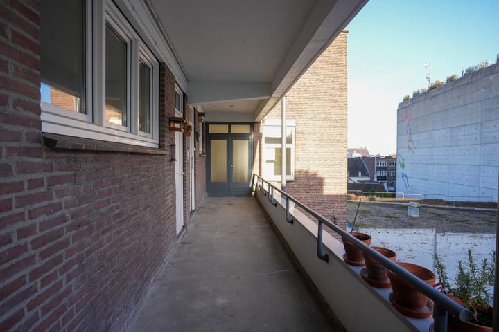 Foto 18 van Akerstraat 17-F