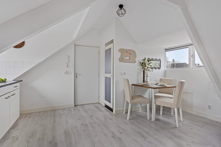 Foto 9 van Koninginnelaan 18-05