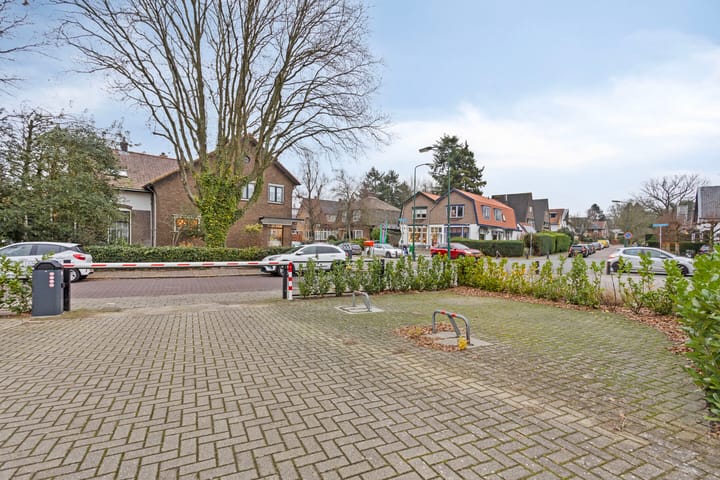 Foto 19 van Koninginnelaan 18-05