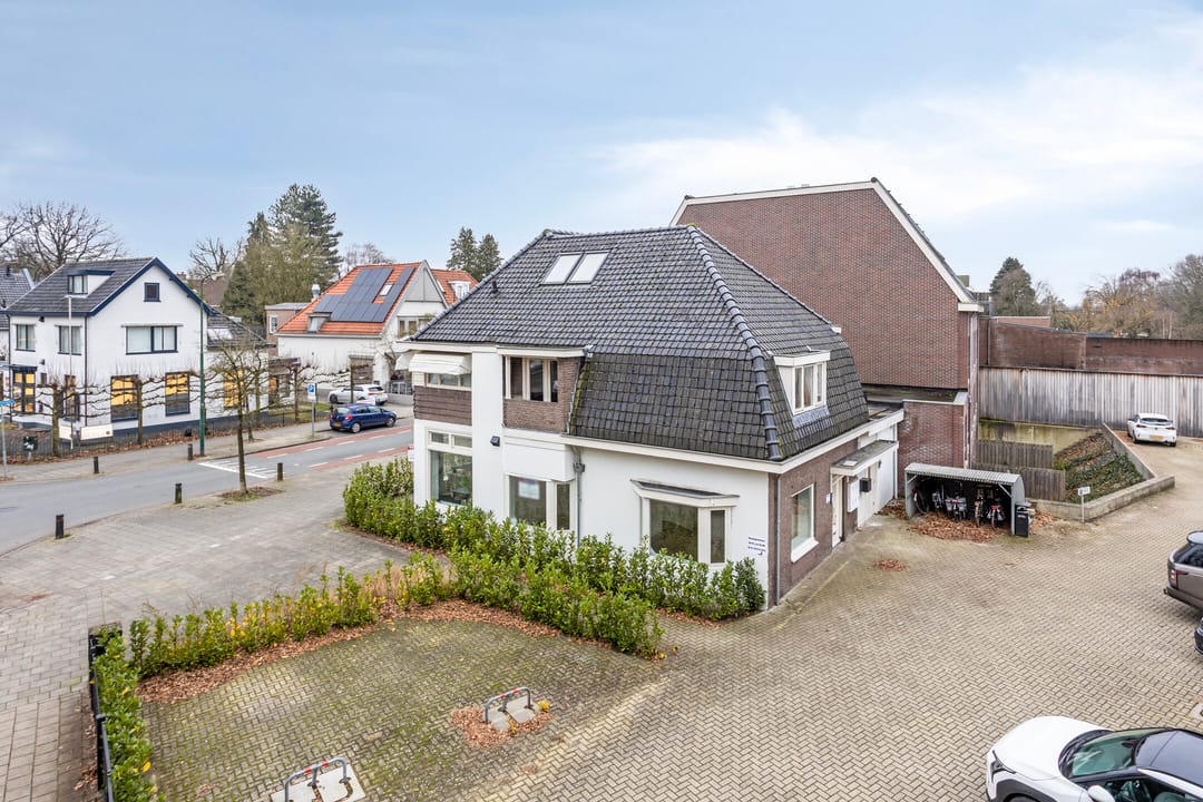 Foto 22 van Koninginnelaan 18-05