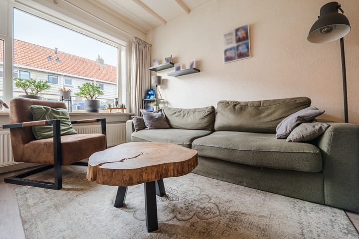 Photo 3 of Heemskerkstraat 12