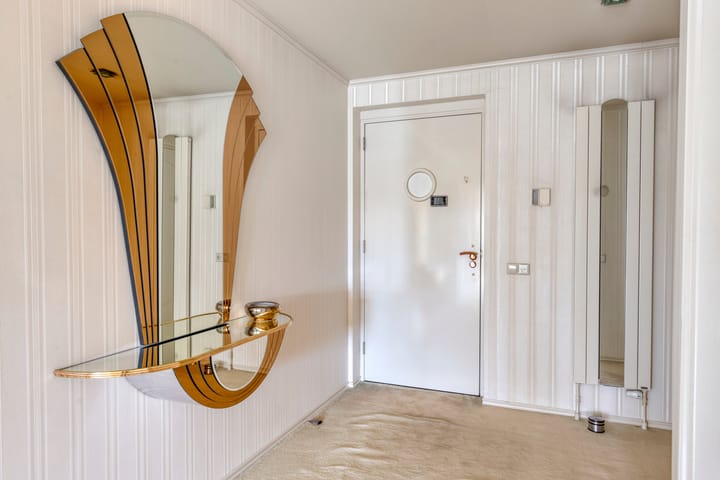 Photo 2 of Leeghwaterstraat 36