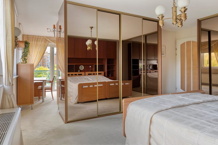 Photo 17 of Leeghwaterstraat 36