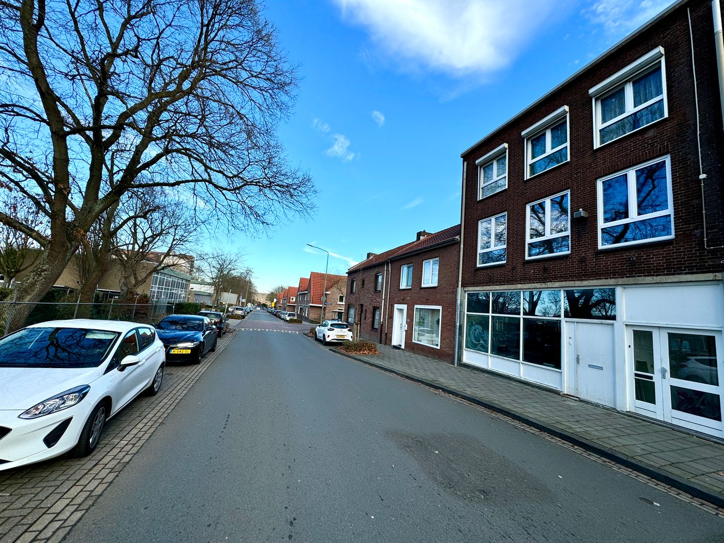 Bekijk foto 2 van Meezenbroekerweg 124