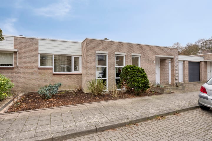 Photo 1 of Maaseikstraat 3