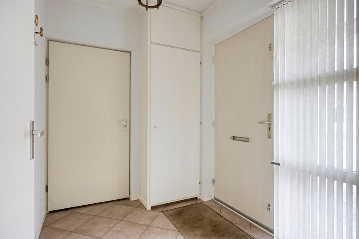 Photo 9 of Maaseikstraat 3