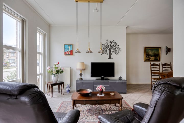 Photo 12 of Maaseikstraat 3