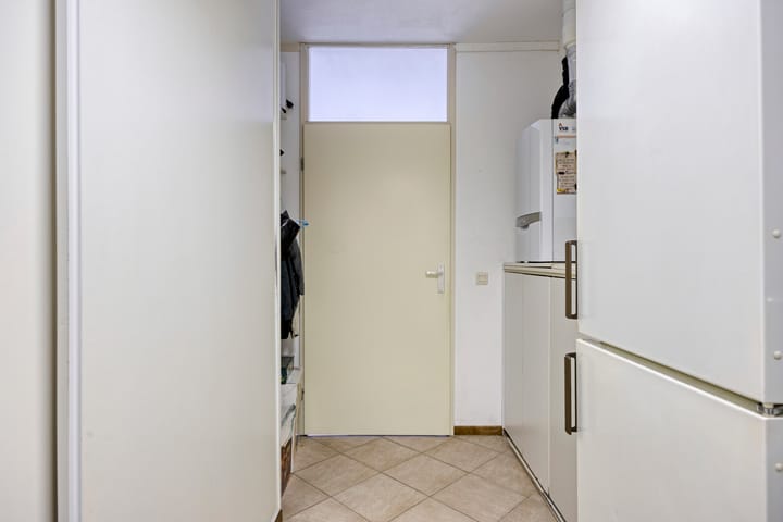 Photo 31 of Maaseikstraat 3