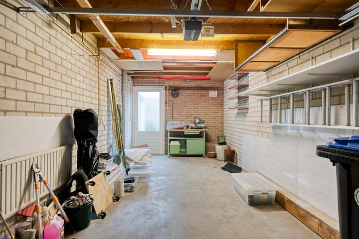 Photo 47 of Maaseikstraat 3